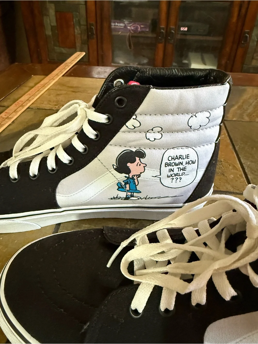 Vans x Peanuts Sk8-Hi Reissue Charlie Kite Men's Size 10.5 High Top Sneakers